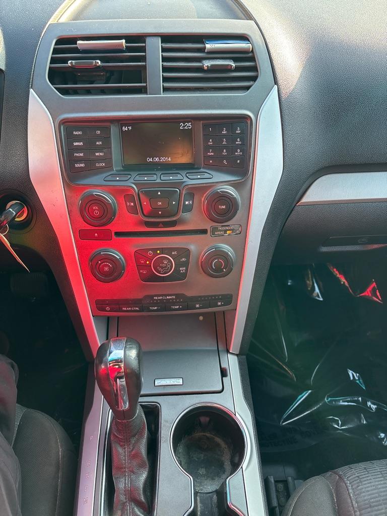 2015 BROWN FORD EXPLORER XLT (1FM5K8D81FG) with an 3.5L engine, Automatic transmission, located at 2514 Williamson Rd NE, Roanoke, VA, 24012, (540) 265-7770, 37.294636, -79.936249 - NO CREDIT CHECK FINANCING WITH ONLY $1800 DOWN PAYMENT!!!! Check out our website www.needausedvehicle.com for our No Credit Check/ In House Financing options!! No Credit Check Available!!! In House Financing Available!!! All Clean Title Vehicles (no Salvaged or flooded vehicles ever on our lot)!- Photo#9