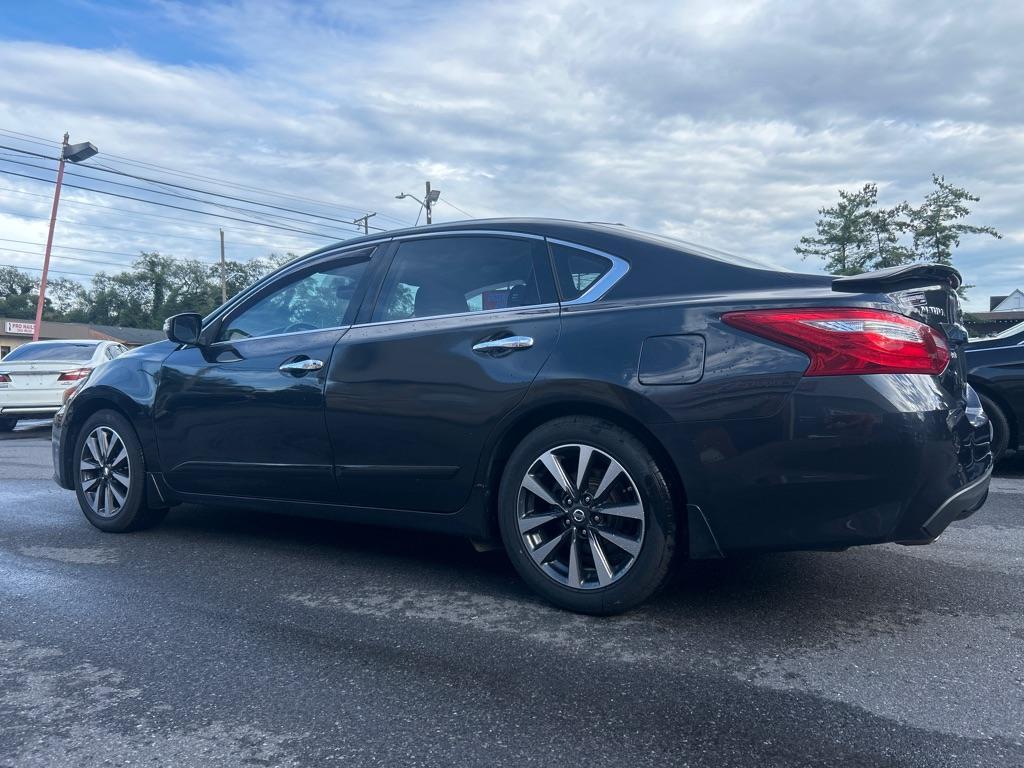 2016 BLUE NISSAN ALTIMA 2.5 (1N4AL3AP6GC) with an 2.5L engine, Continuously Variable transmission, located at 2514 Williamson Rd NE, Roanoke, VA, 24012, (540) 265-7770, 37.294636, -79.936249 - NO CREDIT CHECK FINANCING WITH ONLY $2700 DOWN PAYMENT!!!! Check out our website www.needausedvehicle.com for our No Credit Check/ In House Financing options!! No Credit Check Available!!! In House Financing Available!!! All Clean Title Vehicles (no Salvaged or flooded vehicles ever on our lot)! - Photo#2
