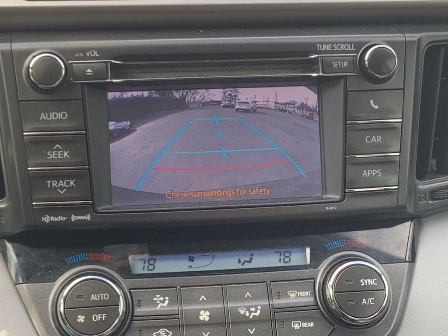2013 GRAY TOYOTA RAV4 XLE (2T3WFREV3DW) with an 2.5L engine, Automatic transmission, located at 2514 Williamson Rd NE, Roanoke, VA, 24012, (540) 265-7770, 37.294636, -79.936249 - Photo#12