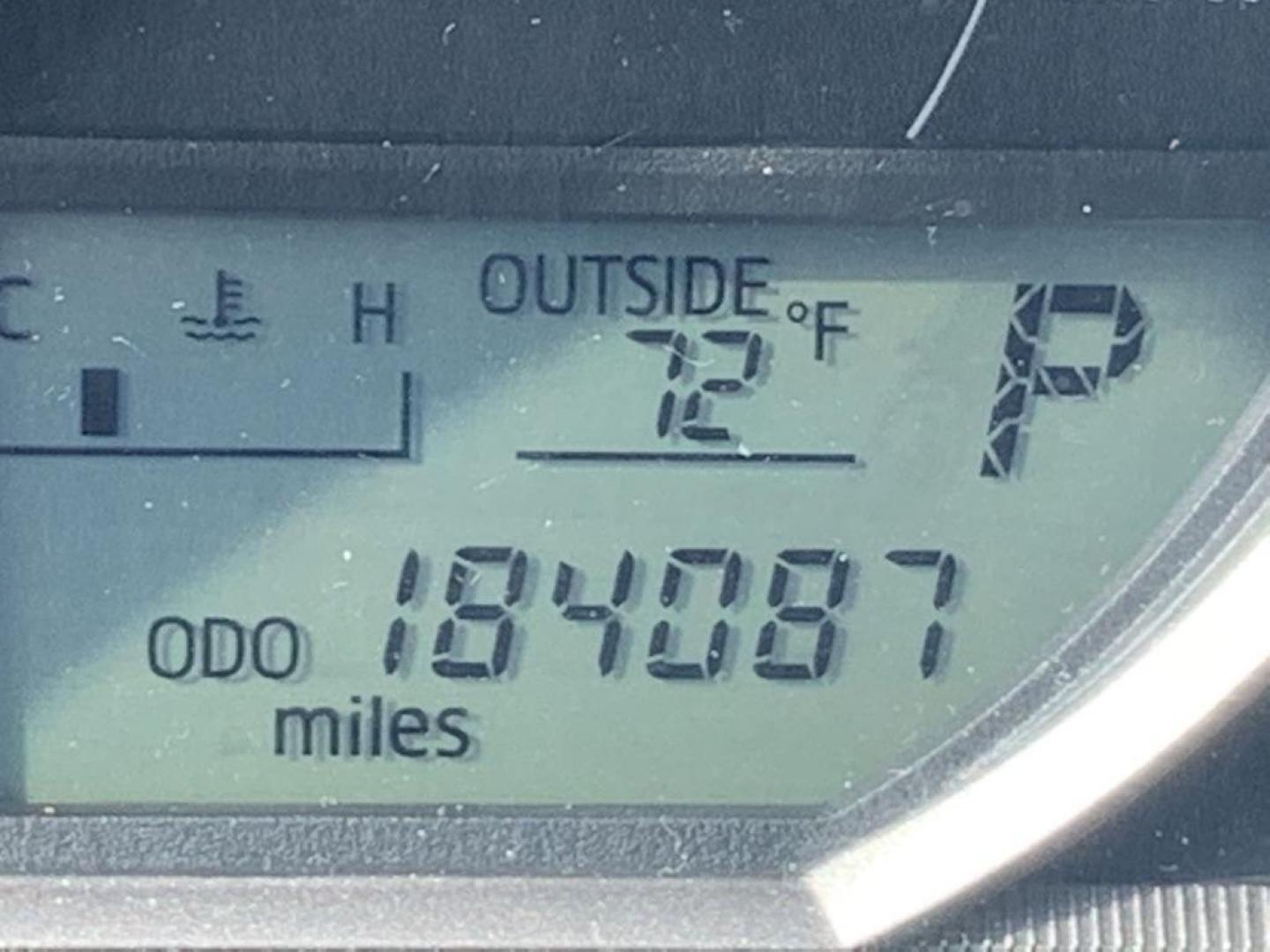 2013 GRAY TOYOTA RAV4 XLE (2T3WFREV3DW) with an 2.5L engine, Automatic transmission, located at 2514 Williamson Rd NE, Roanoke, VA, 24012, (540) 265-7770, 37.294636, -79.936249 - Photo#9