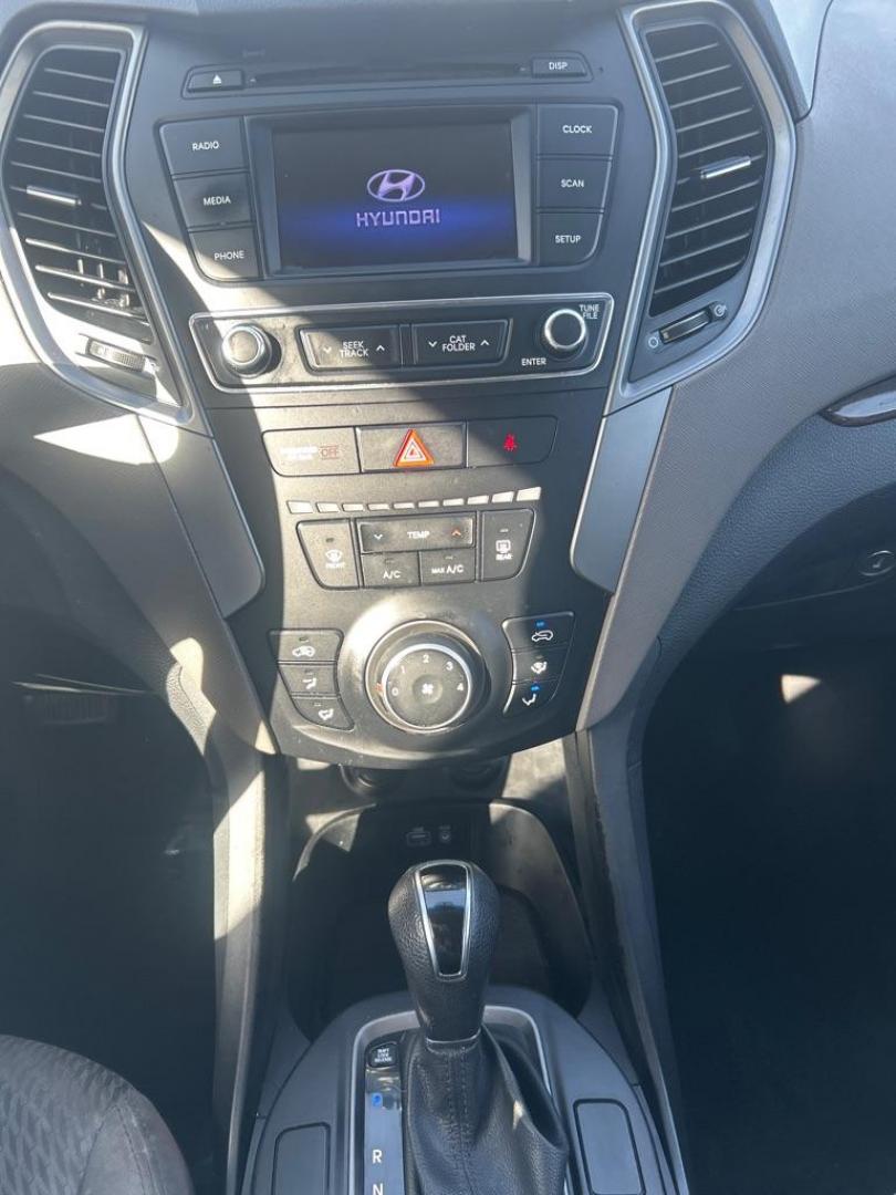 2017 SILVER HYUNDAI SANTA FE SPORT (5XYZT3LB4HG) with an 2.4L engine, Automatic transmission, located at 2514 Williamson Rd NE, Roanoke, VA, 24012, (540) 265-7770, 37.294636, -79.936249 - NO CREDIT CHECK FINANCING WITH ONLY $2800 DOWN PAYMENT!!!! Check out our website www.needausedvehicle.com for our No Credit Check/ In House Financing options!! No Credit Check Available!!! In House Financing Available!!! All Clean Title Vehicles (no Salvaged or flooded vehicles ever on our lot)! - Photo#9