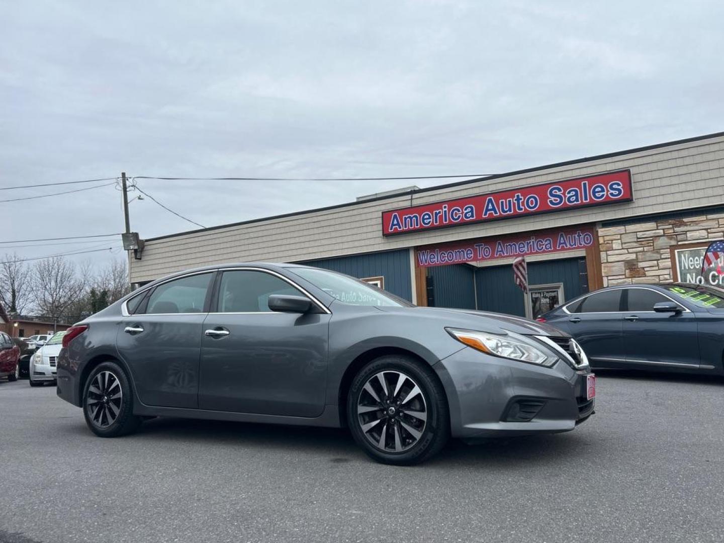 2018 GRAY NISSAN ALTIMA 2.5 (1N4AL3AP8JC) with an 2.5L engine, Continuously Variable transmission, located at 2514 Williamson Rd NE, Roanoke, VA, 24012, (540) 265-7770, 37.294636, -79.936249 - NO CREDIT CHECK FINANCING WITH ONLY $2400 DOWN PAYMENT!!!! Check out our website www.needausedvehicle.com for our No Credit Check/ In House Financing options!! No Credit Check Available!!! In House Financing Available!!! All Clean Title Vehicles (no Salvaged or flooded vehicles ever on our lot)! - Photo#0
