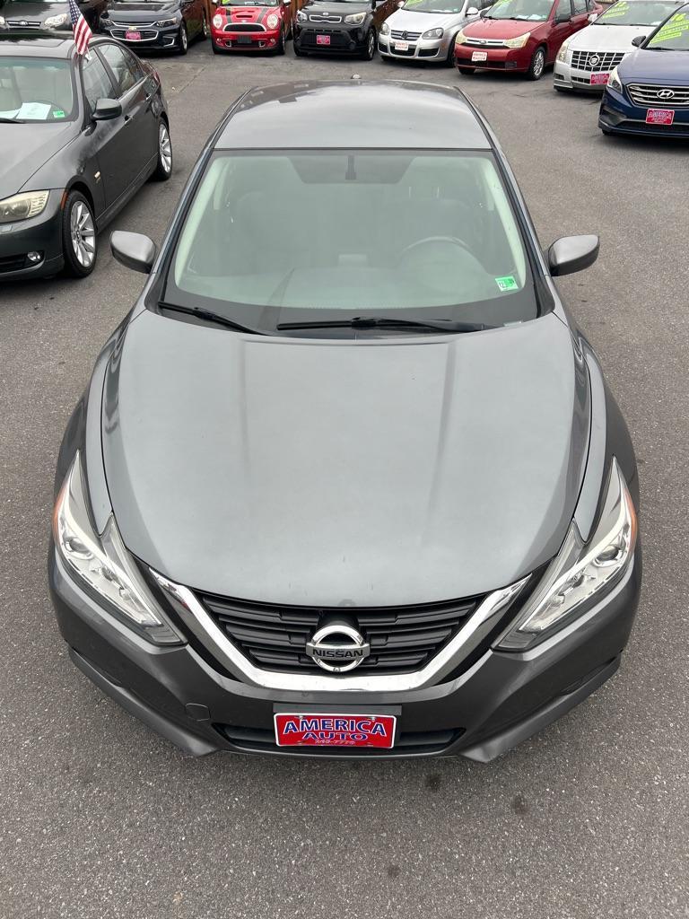 2018 GRAY NISSAN ALTIMA 2.5 (1N4AL3AP8JC) with an 2.5L engine, Continuously Variable transmission, located at 2514 Williamson Rd NE, Roanoke, VA, 24012, (540) 265-7770, 37.294636, -79.936249 - NO CREDIT CHECK FINANCING WITH ONLY $2400 DOWN PAYMENT!!!! Check out our website www.needausedvehicle.com for our No Credit Check/ In House Financing options!! No Credit Check Available!!! In House Financing Available!!! All Clean Title Vehicles (no Salvaged or flooded vehicles ever on our lot)! - Photo#1