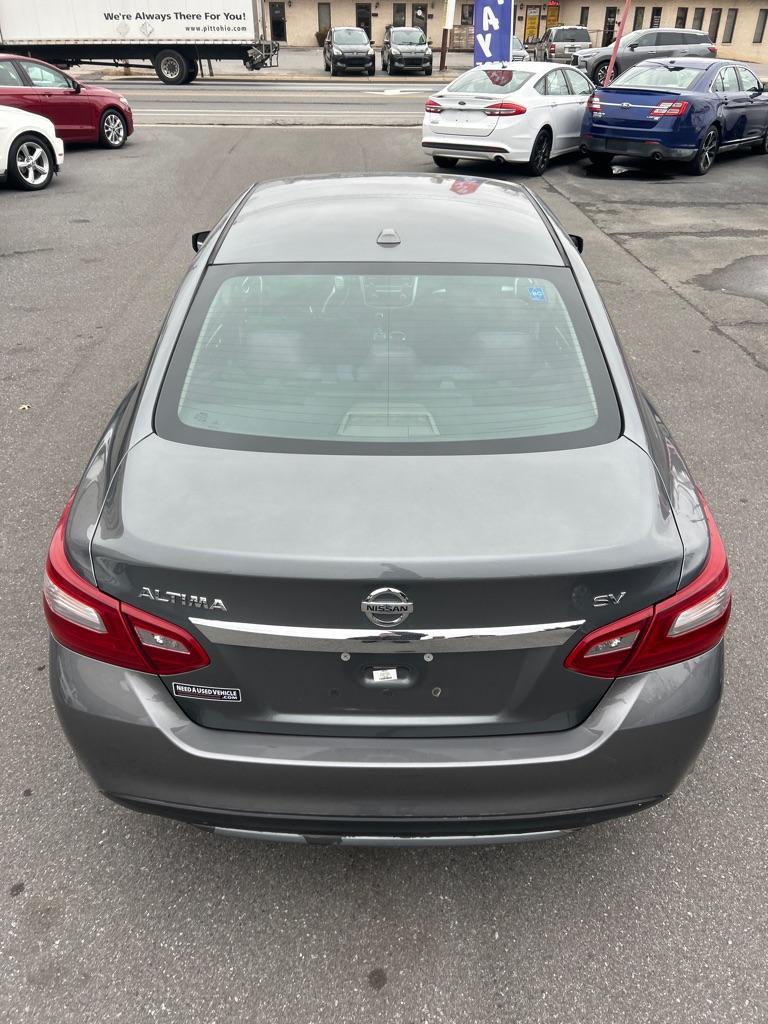 2018 GRAY NISSAN ALTIMA 2.5 (1N4AL3AP8JC) with an 2.5L engine, Continuously Variable transmission, located at 2514 Williamson Rd NE, Roanoke, VA, 24012, (540) 265-7770, 37.294636, -79.936249 - NO CREDIT CHECK FINANCING WITH ONLY $2400 DOWN PAYMENT!!!! Check out our website www.needausedvehicle.com for our No Credit Check/ In House Financing options!! No Credit Check Available!!! In House Financing Available!!! All Clean Title Vehicles (no Salvaged or flooded vehicles ever on our lot)! - Photo#3