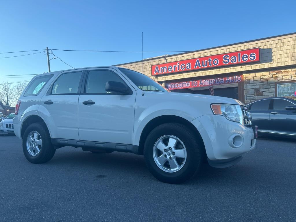 photo of 2012 FORD ESCAPE 4DR