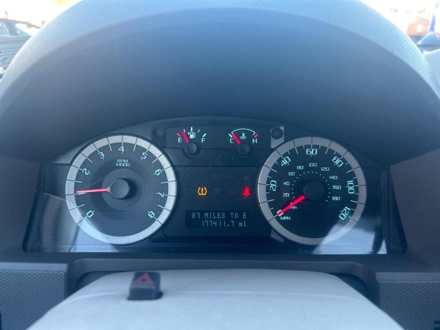 2012 WHITE FORD ESCAPE XLS (1FMCU0C74CK) with an 2.5L engine, Automatic transmission, located at 2514 Williamson Rd NE, Roanoke, VA, 24012, (540) 265-7770, 37.294636, -79.936249 - NO CREDIT CHECK FINANCING WITH ONLY $1700 DOWN PAYMENT!!!! Check out our website www.needausedvehicle.com for our No Credit Check/ In House Financing options!! No Credit Check Available!!! In House Financing Available!!! All Clean Title Vehicles (no Salvaged or flooded vehicles ever on our lot)! - Photo#7