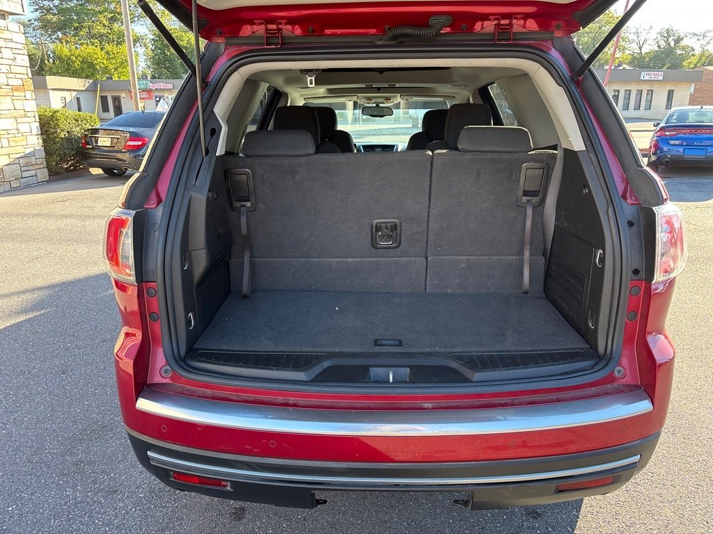 2014 RED GMC ACADIA SLE (1GKKVPKD8EJ) with an 3.6L engine, Automatic transmission, located at 2514 Williamson Rd NE, Roanoke, VA, 24012, (540) 265-7770, 37.294636, -79.936249 - NO CREDIT CHECK FINANCING WITH ONLY $2000 DOWN PAYMENT!!!! Check out our website www.needausedvehicle.com for our No Credit Check/ In House Financing options!! No Credit Check Available!!! In House Financing Available!!! All Clean Title Vehicles (no Salvaged or flooded vehicles ever on our lot)!- Photo#2