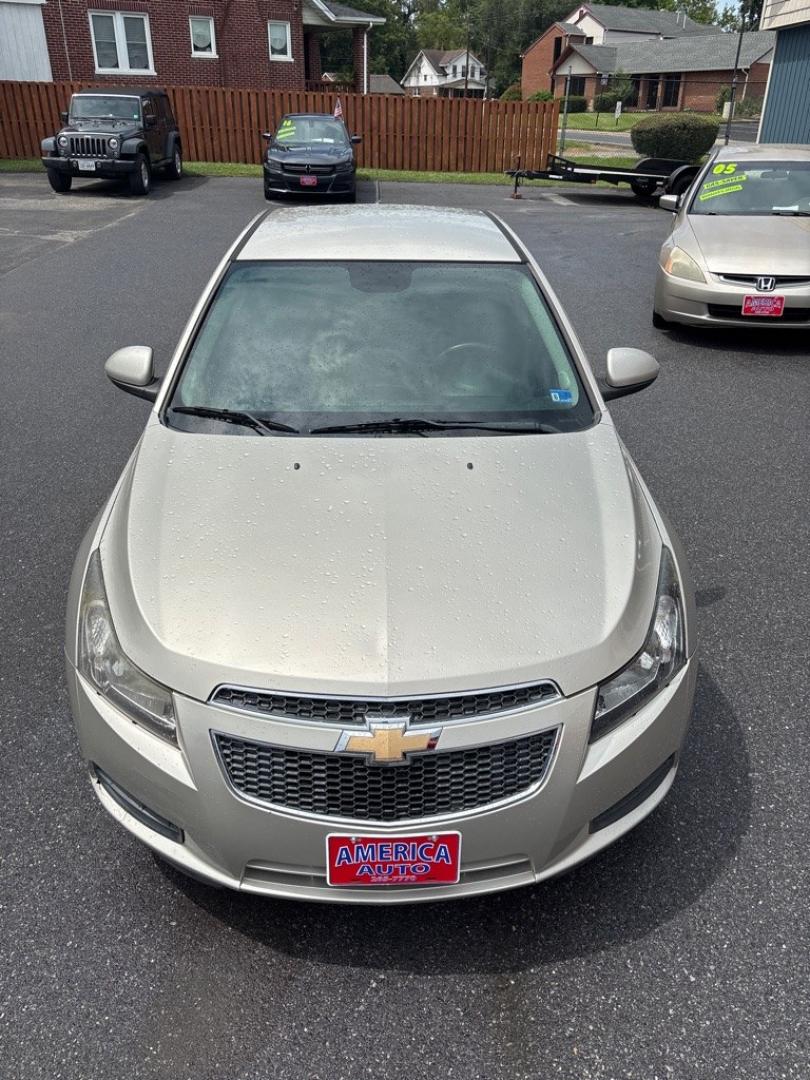 2014 SILVER CHEVROLET CRUZE LT (1G1PC5SBXE7) with an 1.4L engine, Automatic transmission, located at 2514 Williamson Rd NE, Roanoke, VA, 24012, (540) 265-7770, 37.294636, -79.936249- Photo#1