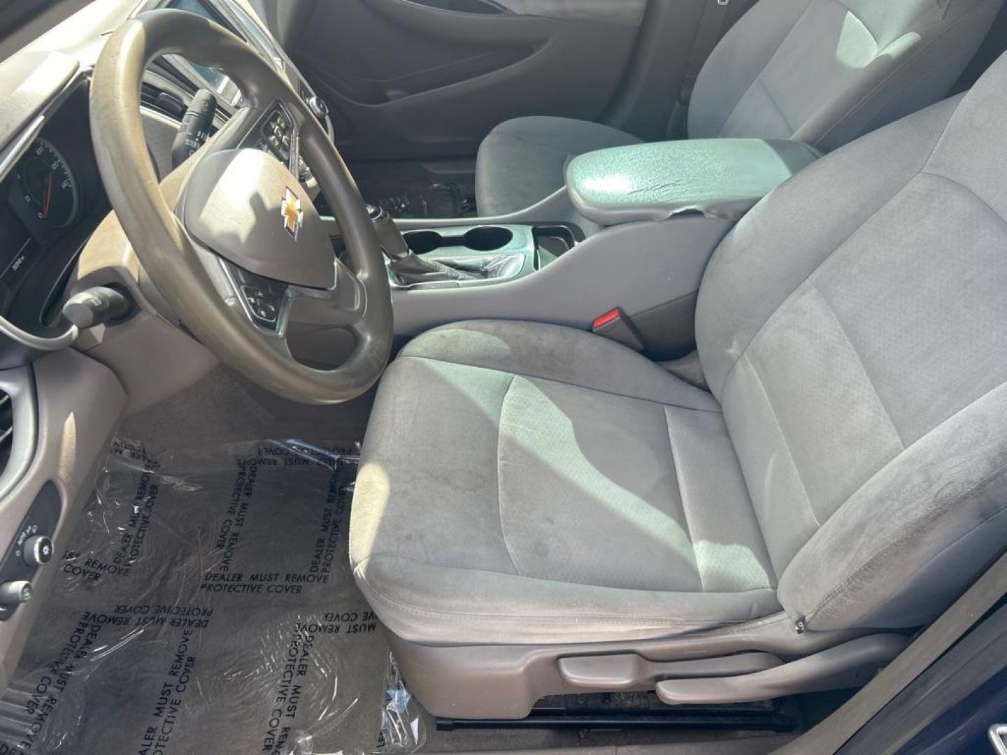 2017 BLUE CHEVROLET MALIBU LS (1G1ZB5ST6HF) with an 1.5L engine, Automatic transmission, located at 2514 Williamson Rd NE, Roanoke, VA, 24012, (540) 265-7770, 37.294636, -79.936249 - NO CREDIT CHECK FINANCING WITH ONLY $1800 DOWN PAYMENT!!!! Check out our website www.needausedvehicle.com for our No Credit Check/ In House Financing options!! No Credit Check Available!!! In House Financing Available!!! All Clean Title Vehicles (no Salvaged or flooded vehicles ever on our lot)! - Photo#6