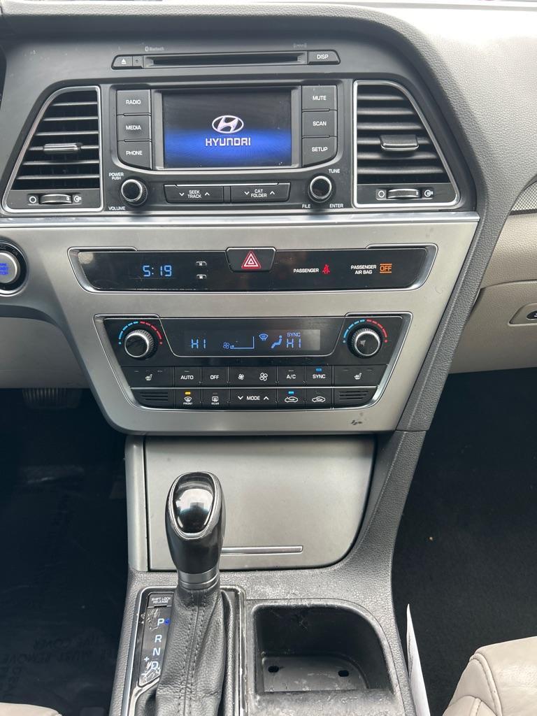 2015 GRAY HYUNDAI SONATA SPORT (5NPE34AF0FH) with an 2.4L engine, Automatic transmission, located at 2514 Williamson Rd NE, Roanoke, VA, 24012, (540) 265-7770, 37.294636, -79.936249 - ******** BRAND NEW ENGINE !!! ********** NO CREDIT CHECK FINANCING WITH ONLY $2800 DOWN PAYMENT!!!! Check out our website www.needausedvehicle.com for our No Credit Check/ In House Financing options!! No Credit Check Available!!! In House Financing Available!!! All Clean Title Vehicles (no S - Photo#7