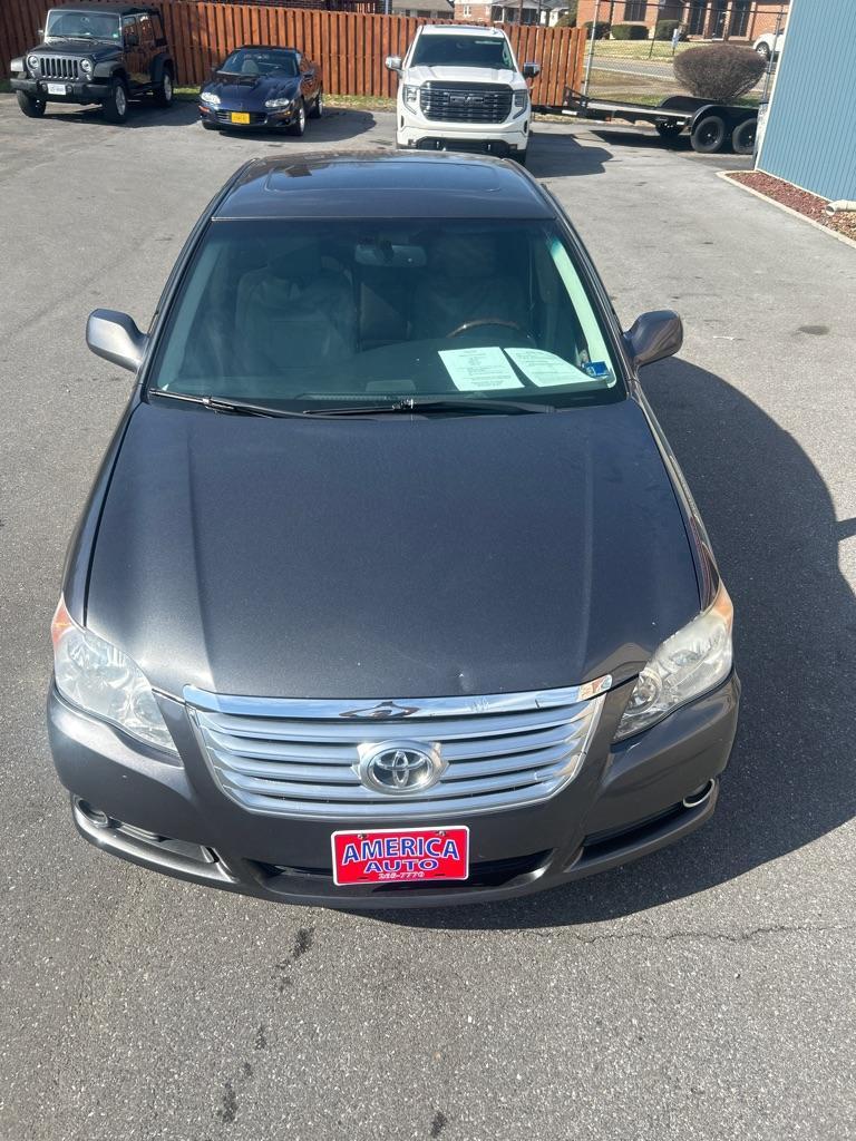 2009 GRAY TOYOTA AVALON XL (4T1BK36B99U) with an 3.5L engine, Automatic transmission, located at 2514 Williamson Rd NE, Roanoke, VA, 24012, (540) 265-7770, 37.294636, -79.936249 - NO CREDIT CHECK FINANCING WITH ONLY $1700.00 DOWN PAYMENT!!!! Check out our website www.needausedvehicle.com for our No Credit Check/ In House Financing options!! No Credit Check Available!!! In House Financing Available!!! All Clean Title Vehicles (no Salvaged or flooded vehicles ever on our lo - Photo#1