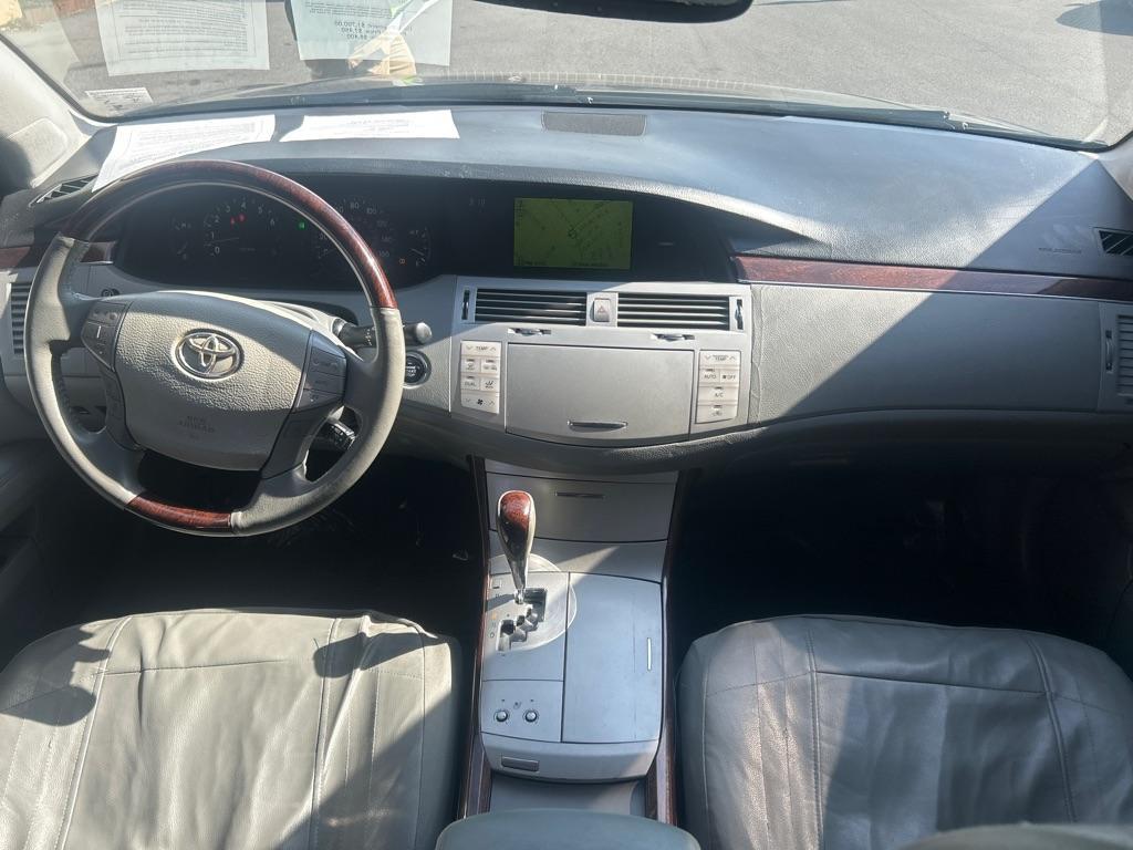 2009 GRAY TOYOTA AVALON XL (4T1BK36B99U) with an 3.5L engine, Automatic transmission, located at 2514 Williamson Rd NE, Roanoke, VA, 24012, (540) 265-7770, 37.294636, -79.936249 - NO CREDIT CHECK FINANCING WITH ONLY $1700.00 DOWN PAYMENT!!!! Check out our website www.needausedvehicle.com for our No Credit Check/ In House Financing options!! No Credit Check Available!!! In House Financing Available!!! All Clean Title Vehicles (no Salvaged or flooded vehicles ever on our lo - Photo#5