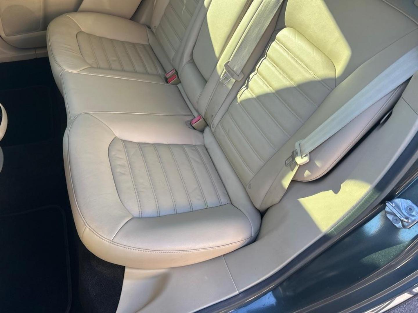 2015 GREEN FORD FUSION SE (3FA6P0HD5FR) with an 1.5L engine, Automatic transmission, located at 2514 Williamson Rd NE, Roanoke, VA, 24012, (540) 265-7770, 37.294636, -79.936249 - Photo#2