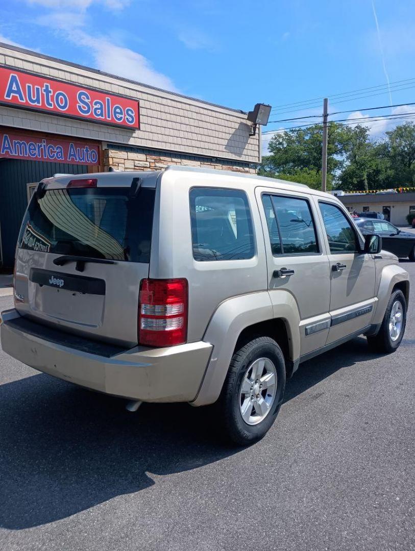 2011 TAN JEEP LIBERTY SPORT (1J4PN2GK0BW) with an 3.7L engine, Automatic transmission, located at 2514 Williamson Rd NE, Roanoke, VA, 24012, (540) 265-7770, 37.294636, -79.936249 - NO CREDIT CHECK FINANCING WITH ONLY $2000 DOWN PAYMENT!!!! Check out our website www.needausedvehicle.com for our No Credit Check/ In House Financing options!! No Credit Check Available!!! In House Financing Available!!! All Clean Title Vehicles (no Salvaged or flooded vehicles ever on our lot)! - Photo#3