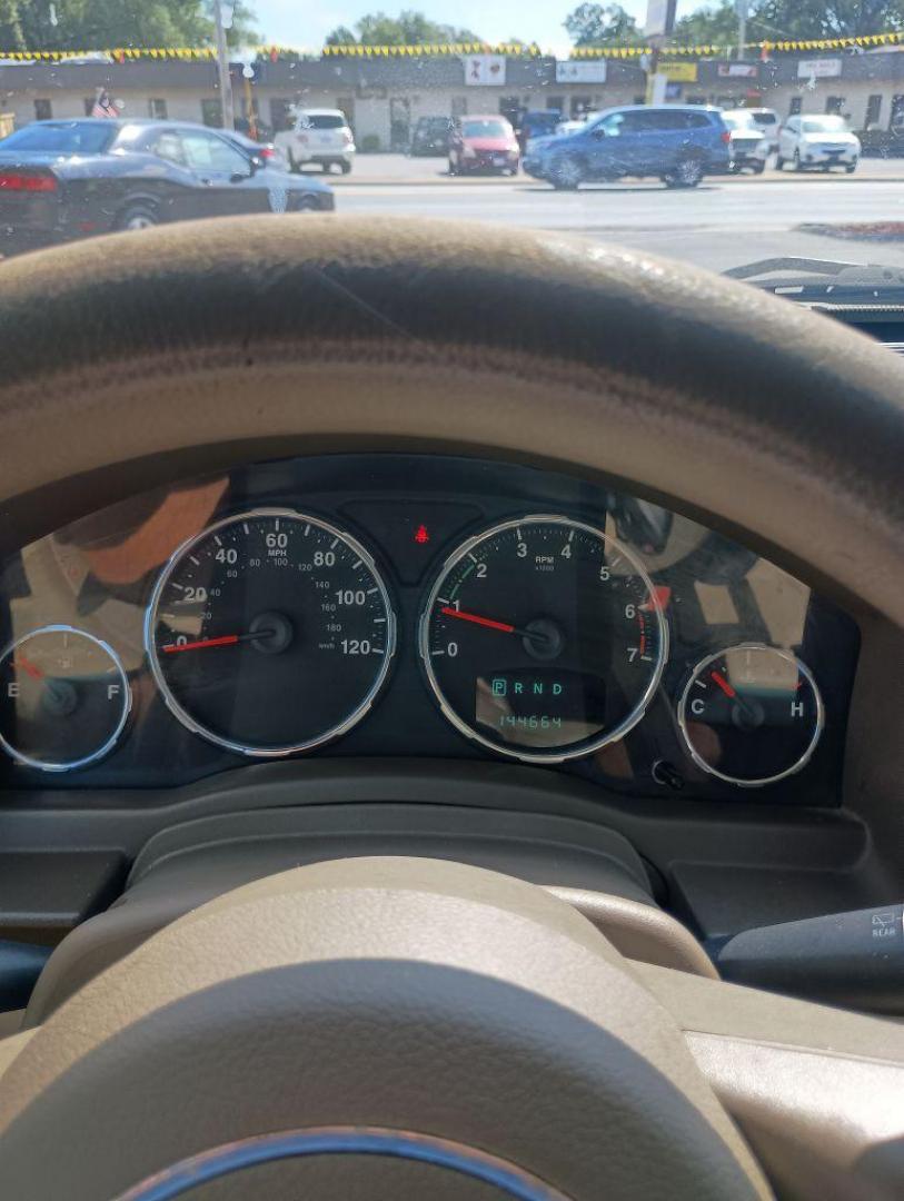 2011 TAN JEEP LIBERTY SPORT (1J4PN2GK0BW) with an 3.7L engine, Automatic transmission, located at 2514 Williamson Rd NE, Roanoke, VA, 24012, (540) 265-7770, 37.294636, -79.936249 - NO CREDIT CHECK FINANCING WITH ONLY $2000 DOWN PAYMENT!!!! Check out our website www.needausedvehicle.com for our No Credit Check/ In House Financing options!! No Credit Check Available!!! In House Financing Available!!! All Clean Title Vehicles (no Salvaged or flooded vehicles ever on our lot)! - Photo#5