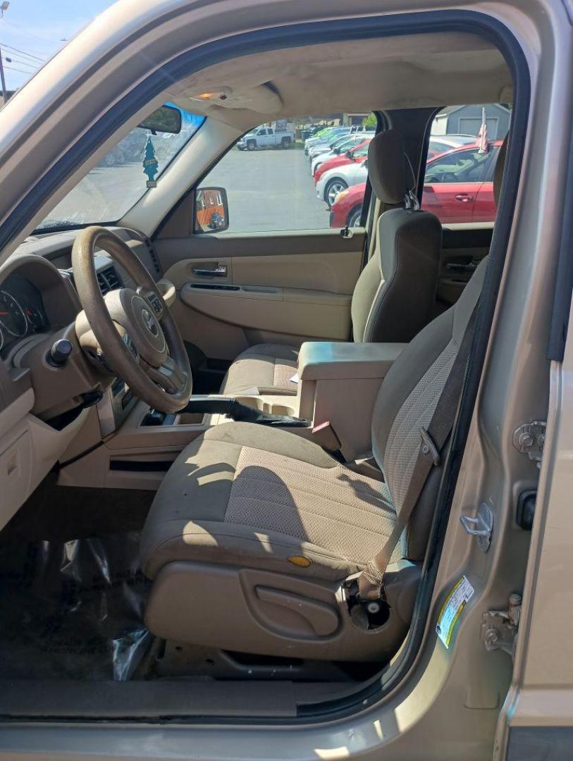2011 TAN JEEP LIBERTY SPORT (1J4PN2GK0BW) with an 3.7L engine, Automatic transmission, located at 2514 Williamson Rd NE, Roanoke, VA, 24012, (540) 265-7770, 37.294636, -79.936249 - NO CREDIT CHECK FINANCING WITH ONLY $2000 DOWN PAYMENT!!!! Check out our website www.needausedvehicle.com for our No Credit Check/ In House Financing options!! No Credit Check Available!!! In House Financing Available!!! All Clean Title Vehicles (no Salvaged or flooded vehicles ever on our lot)! - Photo#8