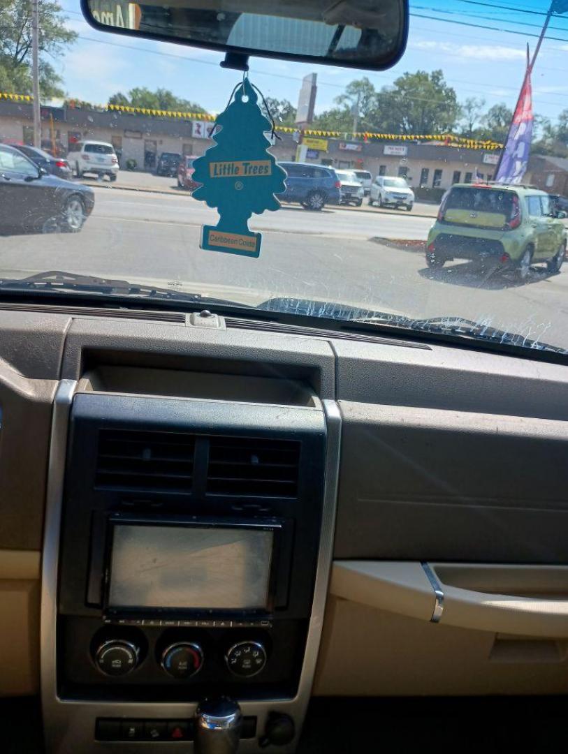 2011 TAN JEEP LIBERTY SPORT (1J4PN2GK0BW) with an 3.7L engine, Automatic transmission, located at 2514 Williamson Rd NE, Roanoke, VA, 24012, (540) 265-7770, 37.294636, -79.936249 - NO CREDIT CHECK FINANCING WITH ONLY $2000 DOWN PAYMENT!!!! Check out our website www.needausedvehicle.com for our No Credit Check/ In House Financing options!! No Credit Check Available!!! In House Financing Available!!! All Clean Title Vehicles (no Salvaged or flooded vehicles ever on our lot)! - Photo#9