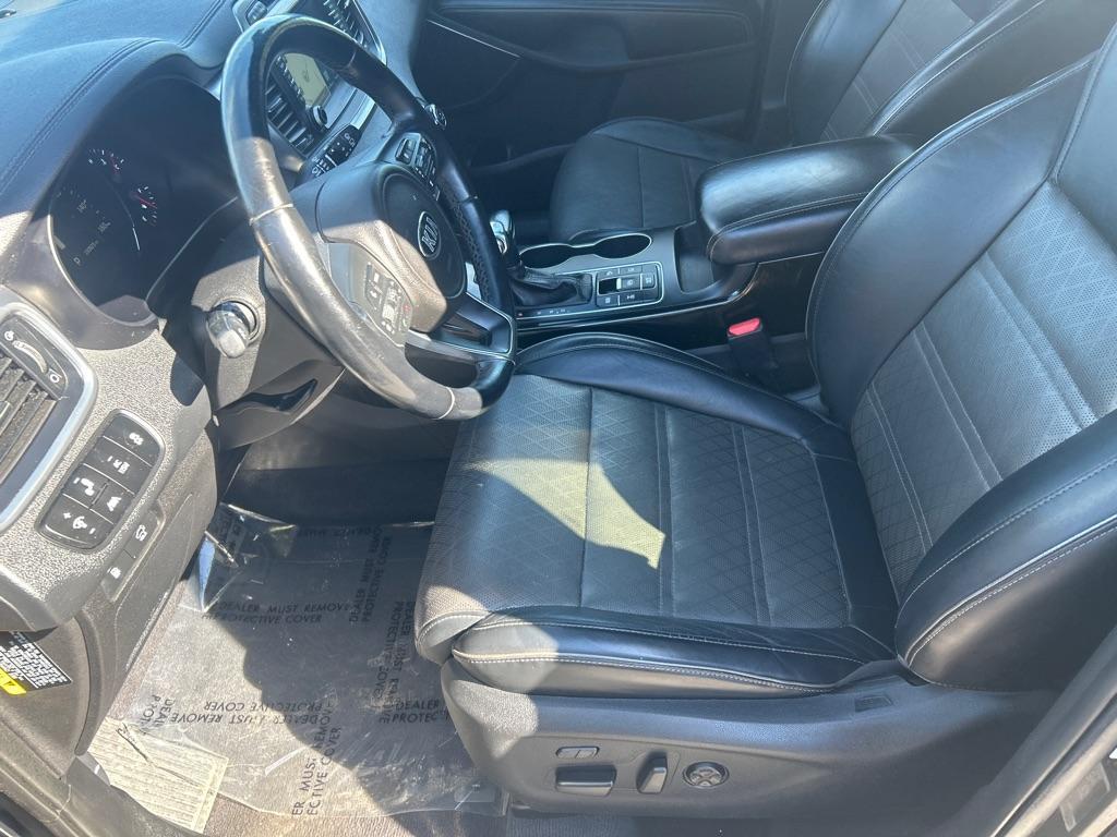 2016 BLACK KIA SORENTO SX (5XYPKDA11GG) with an 2.0L engine, Automatic transmission, located at 2514 Williamson Rd NE, Roanoke, VA, 24012, (540) 265-7770, 37.294636, -79.936249 - Photo#5