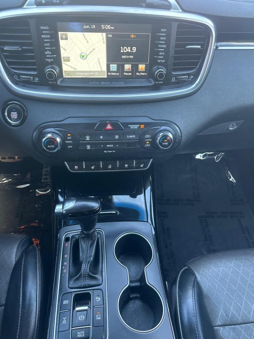 2016 BLACK KIA SORENTO SX (5XYPKDA11GG) with an 2.0L engine, Automatic transmission, located at 2514 Williamson Rd NE, Roanoke, VA, 24012, (540) 265-7770, 37.294636, -79.936249 - NO CREDIT CHECK FINANCING WITH ONLY $2500 DOWN PAYMENT!!!! Check out our website www.needausedvehicle.com for our No Credit Check/ In House Financing options!! No Credit Check Available!!! In House Financing Available!!! All Clean Title Vehicles (no Salvaged or flooded vehicles ever on our lot)!- Photo#6