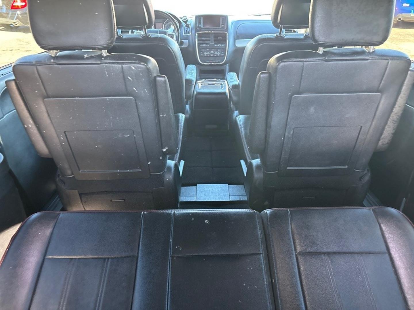 2016 GRAY DODGE GRAND CARAVAN R/T (2C4RDGEG2GR) with an 3.6L engine, Automatic transmission, located at 2514 Williamson Rd NE, Roanoke, VA, 24012, (540) 265-7770, 37.294636, -79.936249 - NO CREDIT CHECK FINANCING WITH ONLY $1800 DOWN PAYMENT!!!! Check out our website www.needausedvehicle.com for our No Credit Check/ In House Financing options!! No Credit Check Available!!! In House Financing Available!!! All Clean Title Vehicles (no Salvaged or flooded vehicles ever on our lot)!- Photo#2