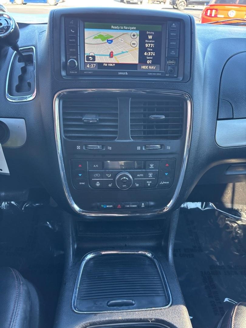 2016 GRAY DODGE GRAND CARAVAN R/T (2C4RDGEG2GR) with an 3.6L engine, Automatic transmission, located at 2514 Williamson Rd NE, Roanoke, VA, 24012, (540) 265-7770, 37.294636, -79.936249 - NO CREDIT CHECK FINANCING WITH ONLY $1800 DOWN PAYMENT!!!! Check out our website www.needausedvehicle.com for our No Credit Check/ In House Financing options!! No Credit Check Available!!! In House Financing Available!!! All Clean Title Vehicles (no Salvaged or flooded vehicles ever on our lot)!- Photo#7