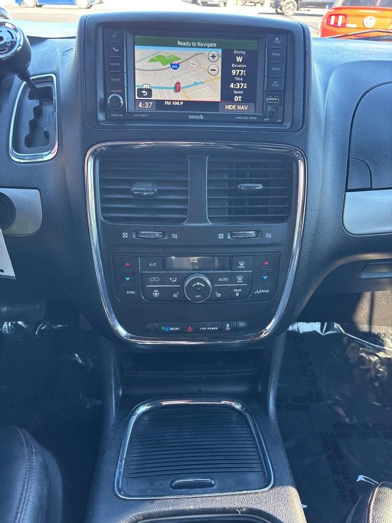 2016 GRAY DODGE GRAND CARAVAN R/T (2C4RDGEG2GR) with an 3.6L engine, Automatic transmission, located at 2514 Williamson Rd NE, Roanoke, VA, 24012, (540) 265-7770, 37.294636, -79.936249 - NO CREDIT CHECK FINANCING WITH ONLY $1800 DOWN PAYMENT!!!! Check out our website www.needausedvehicle.com for our No Credit Check/ In House Financing options!! No Credit Check Available!!! In House Financing Available!!! All Clean Title Vehicles (no Salvaged or flooded vehicles ever on our lot)!- Photo#7