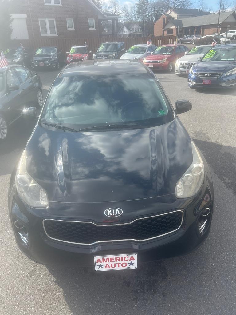 2017 BLACK KIA SPORTAGE LX (KNDPMCAC6H7) with an 2.4L engine, Automatic transmission, located at 2514 Williamson Rd NE, Roanoke, VA, 24012, (540) 265-7770, 37.294636, -79.936249 - NO CREDIT CHECK FINANCING WITH ONLY $1700 DOWN PAYMENT!!!! Check out our website www.needausedvehicle.com for our No Credit Check/ In House Financing options!! No Credit Check Available!!! In House Financing Available!!! All Clean Title Vehicles (no Salvaged or flooded vehicles ever on our lot)! - Photo#1
