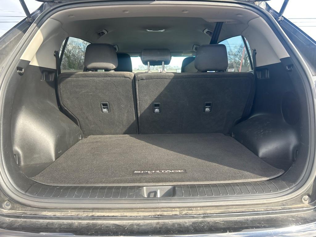 2017 BLACK KIA SPORTAGE LX (KNDPMCAC6H7) with an 2.4L engine, Automatic transmission, located at 2514 Williamson Rd NE, Roanoke, VA, 24012, (540) 265-7770, 37.294636, -79.936249 - NO CREDIT CHECK FINANCING WITH ONLY $1700 DOWN PAYMENT!!!! Check out our website www.needausedvehicle.com for our No Credit Check/ In House Financing options!! No Credit Check Available!!! In House Financing Available!!! All Clean Title Vehicles (no Salvaged or flooded vehicles ever on our lot)! - Photo#4