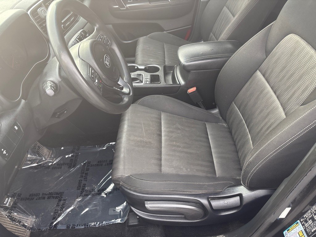 2017 BLACK KIA SPORTAGE LX (KNDPMCAC6H7) with an 2.4L engine, Automatic transmission, located at 2514 Williamson Rd NE, Roanoke, VA, 24012, (540) 265-7770, 37.294636, -79.936249 - NO CREDIT CHECK FINANCING WITH ONLY $1800 DOWN PAYMENT!!!! Check out our website www.needausedvehicle.com for our No Credit Check/ In House Financing options!! No Credit Check Available!!! In House Financing Available!!! All Clean Title Vehicles (no Salvaged or flooded vehicles ever on our lot)!- Photo#6