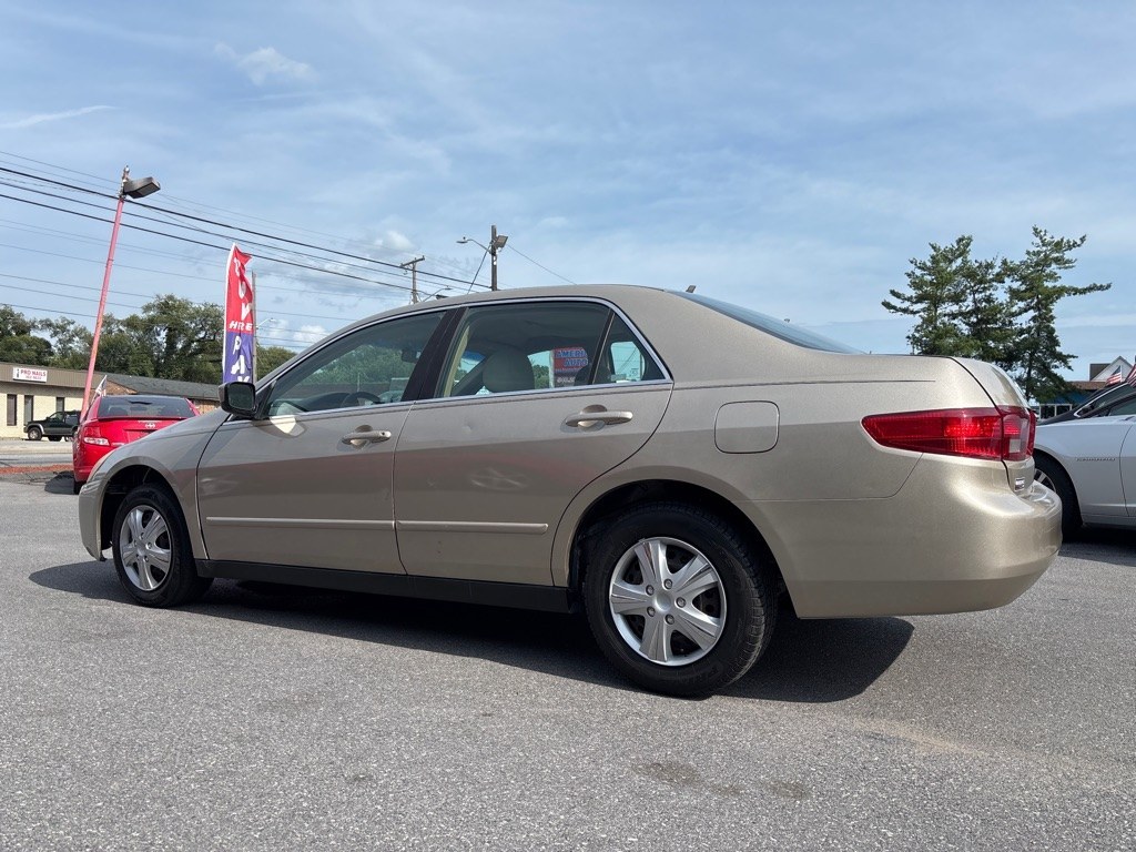 2005 GOLD HONDA ACCORD LX (1HGCM56485A) with an 2.4L engine, Automatic transmission, located at 2514 Williamson Rd NE, Roanoke, VA, 24012, (540) 265-7770, 37.294636, -79.936249 - NO CREDIT CHECK FINANCING WITH ONLY $1400 DOWN PAYMENT!!!! Check out our website www.needausedvehicle.com for our No Credit Check/ In House Financing options!! No Credit Check Available!!! In House Financing Available!!! All Clean Title Vehicles (no Salvaged or flooded vehicles ever on our lot)!- Photo#1