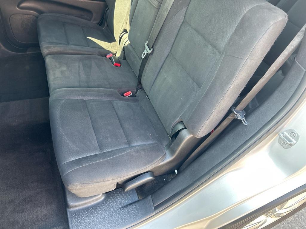 2012 SILVER DODGE DURANGO CREW (1C4RDJDG2CC) with an 3.6L engine, Automatic transmission, located at 2514 Williamson Rd NE, Roanoke, VA, 24012, (540) 265-7770, 37.294636, -79.936249 - NO CREDIT CHECK FINANCING WITH ONLY $3000 DOWN PAYMENT!!!! Check out our website www.needausedvehicle.com for our No Credit Check/ In House Financing options!! No Credit Check Available!!! In House Financing Available!!! All Clean Title Vehicles (no Salvaged or flooded vehicles ever on our lot)! - Photo#4