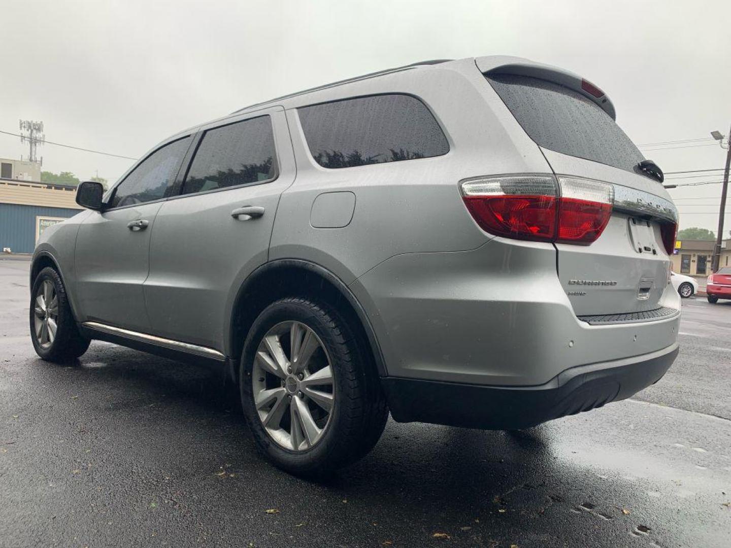 2012 SILVER DODGE DURANGO CREW (1C4RDJDG2CC) with an 3.6L engine, Automatic transmission, located at 2514 Williamson Rd NE, Roanoke, VA, 24012, (540) 265-7770, 37.294636, -79.936249 - NO CREDIT CHECK FINANCING WITH ONLY $3500 DOWN PAYMENT!!!! Check out our website www.needausedvehicle.com for our No Credit Check/ In House Financing options!! No Credit Check Available!!! In House Financing Available!!! All Clean Title Vehicles (no Salvaged or flooded vehicles ever on our lot)! - Photo#1