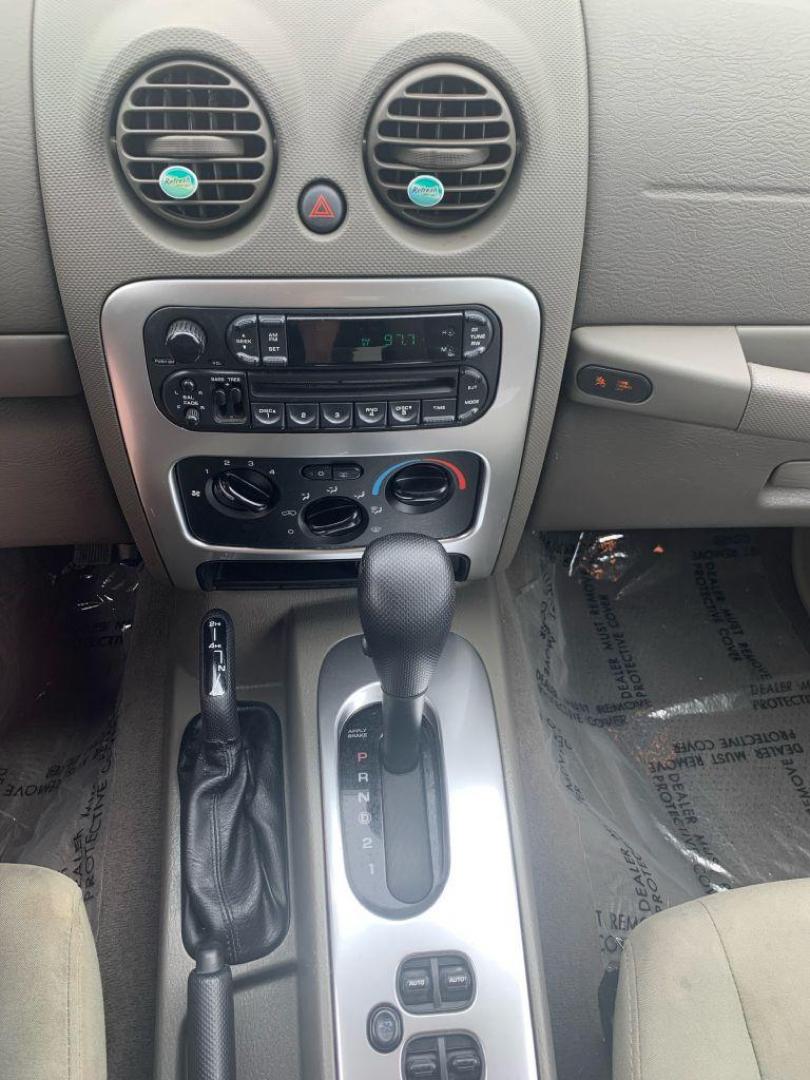 2005 GOLD JEEP LIBERTY LIMITED (1J4GL58K05W) with an 3.7L engine, Automatic transmission, located at 2514 Williamson Rd NE, Roanoke, VA, 24012, (540) 265-7770, 37.294636, -79.936249 - NO CREDIT CHECK FINANCING WITH ONLY $2300 DOWN PAYMENT!!!! Check out our website www.needausedvehicle.com for our No Credit Check/ In House Financing options!! No Credit Check Available!!! In House Financing Available!!! All Clean Title Vehicles (no Salvaged or flooded vehicles ever on our lot)! - Photo#3