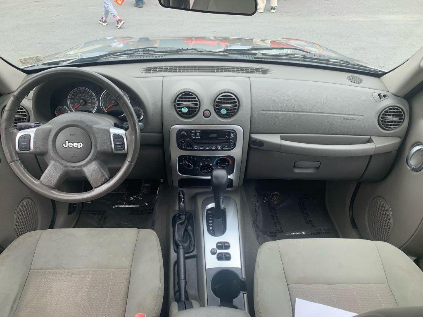 2005 GOLD JEEP LIBERTY LIMITED (1J4GL58K05W) with an 3.7L engine, Automatic transmission, located at 2514 Williamson Rd NE, Roanoke, VA, 24012, (540) 265-7770, 37.294636, -79.936249 - NO CREDIT CHECK FINANCING WITH ONLY $2300 DOWN PAYMENT!!!! Check out our website www.needausedvehicle.com for our No Credit Check/ In House Financing options!! No Credit Check Available!!! In House Financing Available!!! All Clean Title Vehicles (no Salvaged or flooded vehicles ever on our lot)! - Photo#4