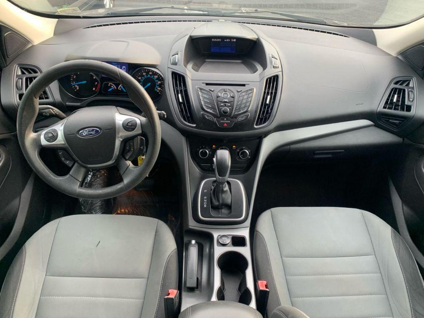 2013 GRAY FORD ESCAPE SE (1FMCU0GX8DU) with an 1.6L engine, Automatic transmission, located at 2514 Williamson Rd NE, Roanoke, VA, 24012, (540) 265-7770, 37.294636, -79.936249 - NO CREDIT CHECK FINANCING WITH ONLY $2300 DOWN PAYMENT!!!! Check out our website www.needausedvehicle.com for our No Credit Check/ In House Financing options!! No Credit Check Available!!! In House Financing Available!!! All Clean Title Vehicles (no Salvaged or flooded vehicles ever on our lot)! - Photo#2