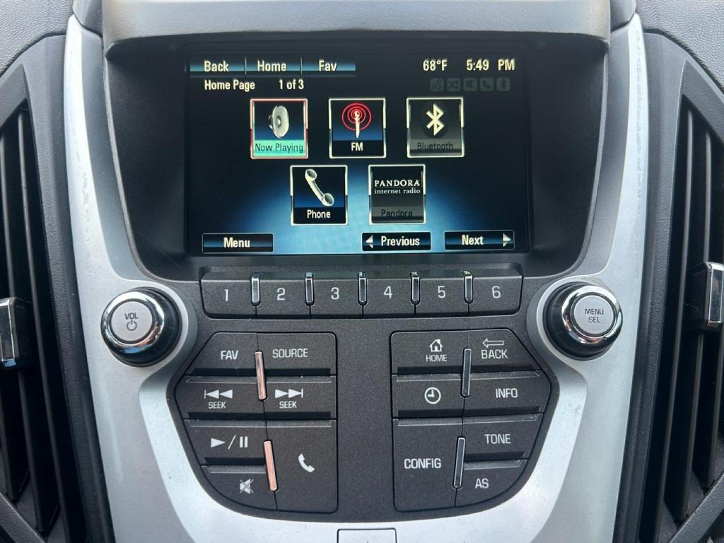 2017 SILVER CHEVROLET EQUINOX LT (2GNALCEK0H6) with an 2.4L engine, Automatic transmission, located at 2514 Williamson Rd NE, Roanoke, VA, 24012, (540) 265-7770, 37.294636, -79.936249 - NO CREDIT CHECK FINANCING WITH ONLY $1900 DOWN PAYMENT!!!! Check out our website www.needausedvehicle.com for our No Credit Check/ In House Financing options!! No Credit Check Available!!! In House Financing Available!!! All Clean Title Vehicles (no Salvaged or flooded vehicles ever on our lot)! - Photo#12