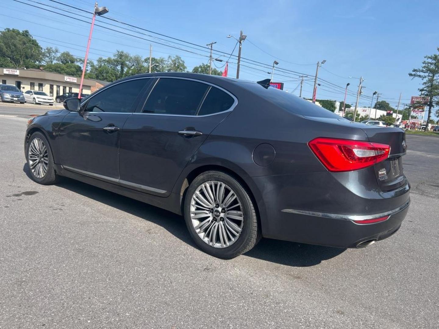 2014 GRAY KIA CADENZA PREMIUM (KNALN4D73E5) with an 3.3L engine, Automatic transmission, located at 2514 Williamson Rd NE, Roanoke, VA, 24012, (540) 265-7770, 37.294636, -79.936249 - NO CREDIT CHECK FINANCING WITH ONLY $1500 DOWN PAYMENT!!!! Check out our website www.needausedvehicle.com for our No Credit Check/ In House Financing options!! No Credit Check Available!!! In House Financing Available!!! All Clean Title Vehicles (no Salvaged or flooded vehicles ever on our lot)! - Photo#2