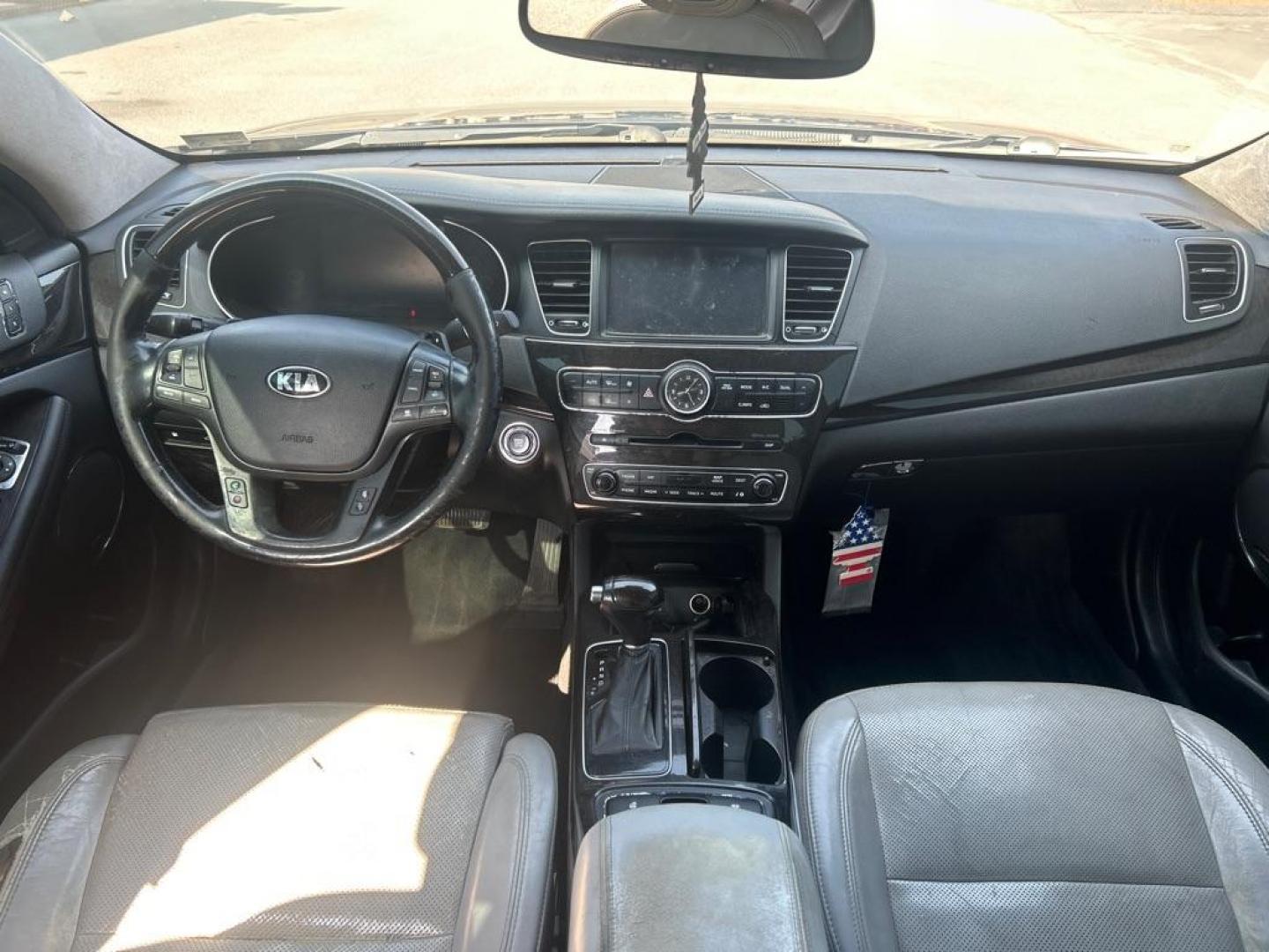 2014 GRAY KIA CADENZA PREMIUM (KNALN4D73E5) with an 3.3L engine, Automatic transmission, located at 2514 Williamson Rd NE, Roanoke, VA, 24012, (540) 265-7770, 37.294636, -79.936249 - NO CREDIT CHECK FINANCING WITH ONLY $1500 DOWN PAYMENT!!!! Check out our website www.needausedvehicle.com for our No Credit Check/ In House Financing options!! No Credit Check Available!!! In House Financing Available!!! All Clean Title Vehicles (no Salvaged or flooded vehicles ever on our lot)! - Photo#5