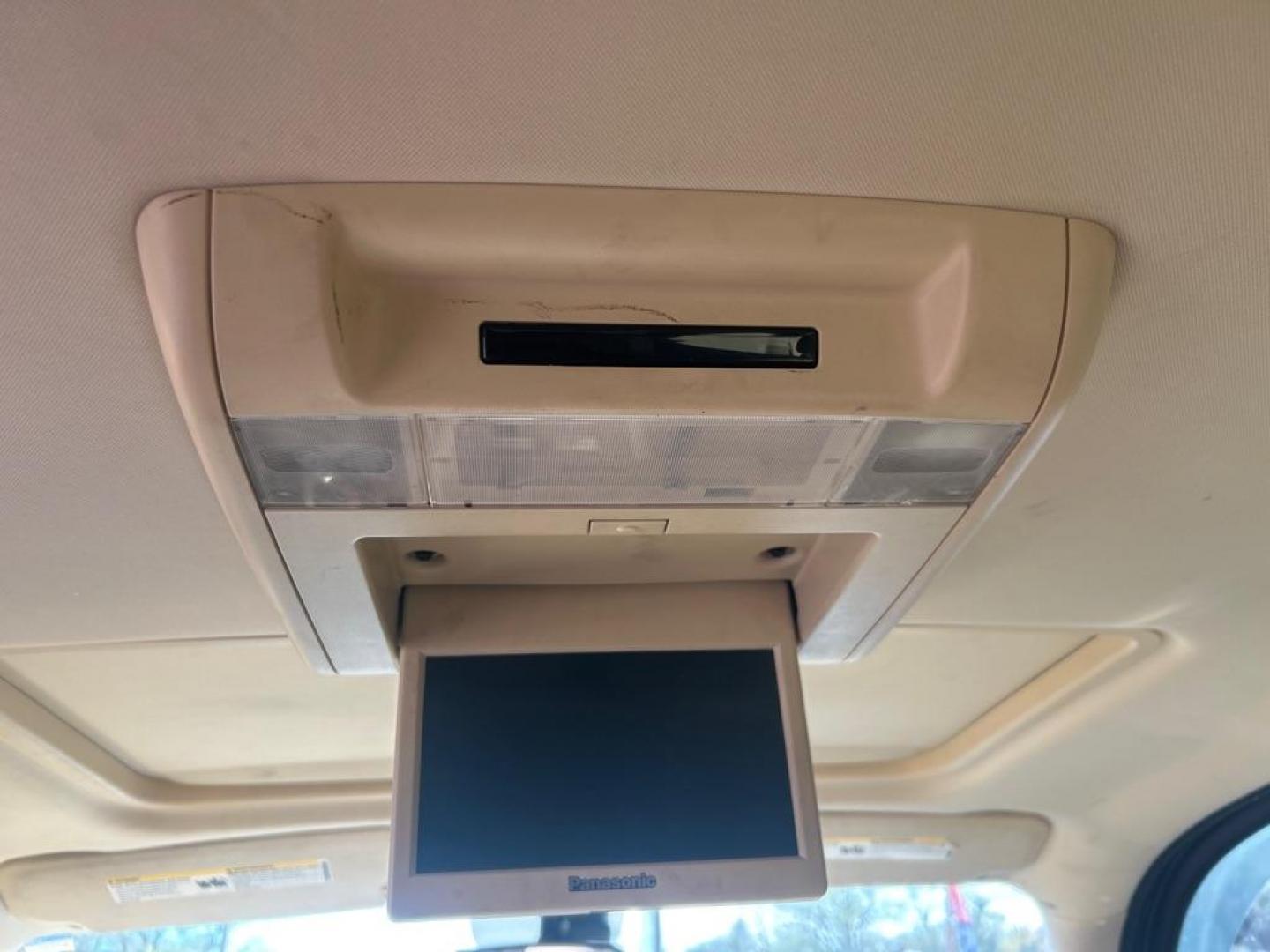 2008 BLUE CADILLAC ESCALADE LUXURY (1GYFK63878R) with an 6.2L engine, Automatic transmission, located at 2514 Williamson Rd NE, Roanoke, VA, 24012, (540) 265-7770, 37.294636, -79.936249 - Photo#7