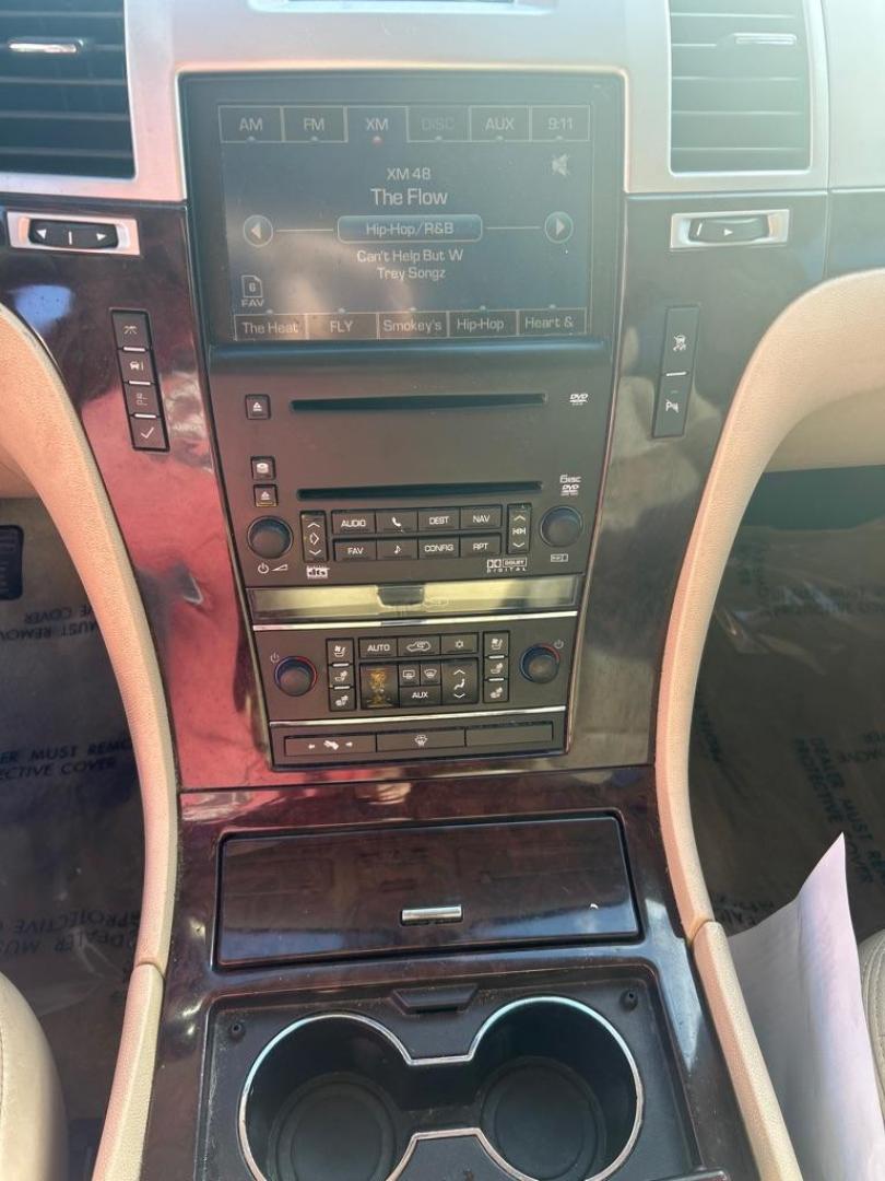 2008 BLUE CADILLAC ESCALADE LUXURY (1GYFK63878R) with an 6.2L engine, Automatic transmission, located at 2514 Williamson Rd NE, Roanoke, VA, 24012, (540) 265-7770, 37.294636, -79.936249 - Photo#10
