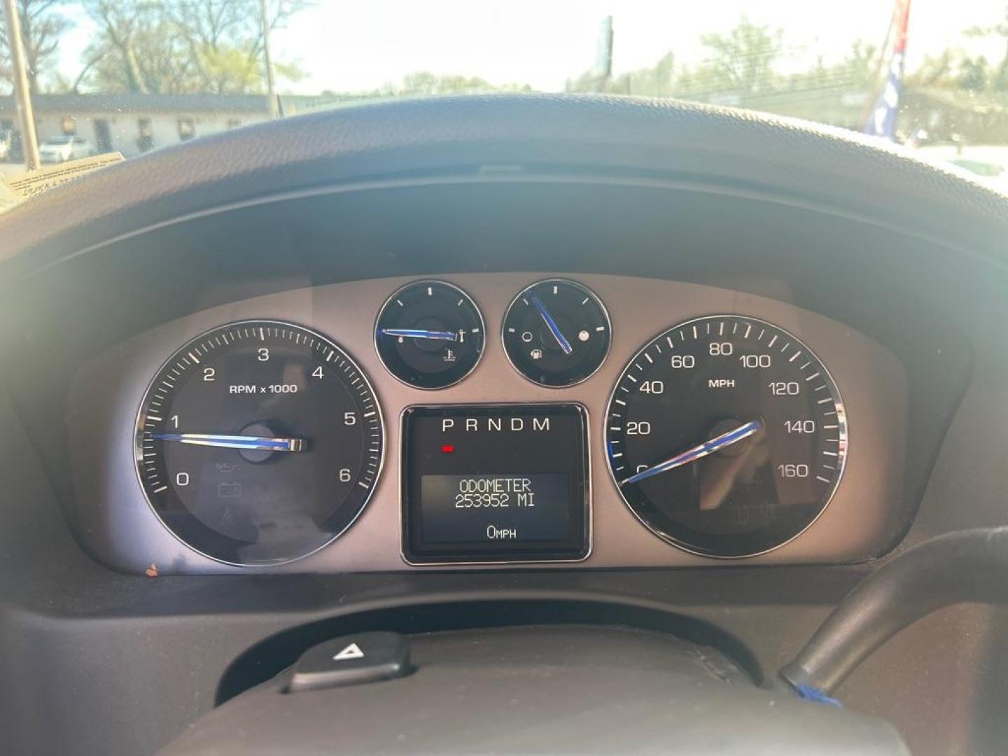 2008 BLUE CADILLAC ESCALADE LUXURY (1GYFK63878R) with an 6.2L engine, Automatic transmission, located at 2514 Williamson Rd NE, Roanoke, VA, 24012, (540) 265-7770, 37.294636, -79.936249 - Photo#11