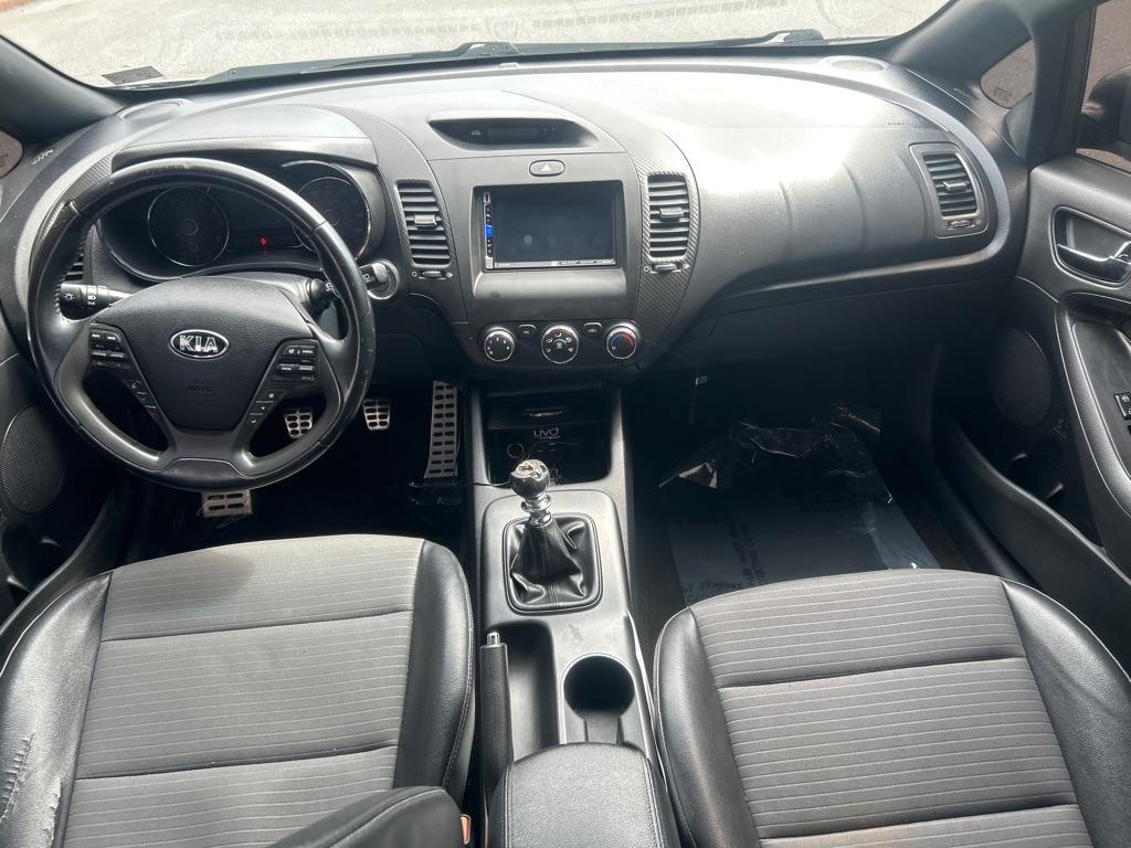 2015 GRAY KIA FORTE SX (KNAFZ5A35F5) with an 1.6L engine, 6-Speed Manual transmission, located at 2514 Williamson Rd NE, Roanoke, VA, 24012, (540) 265-7770, 37.294636, -79.936249 - NO CREDIT CHECK FINANCING WITH ONLY $2000 DOWN PAYMENT!!!! Check out our website www.needausedvehicle.com for our No Credit Check/ In House Financing options!! No Credit Check Available!!! In House Financing Available!!! All Clean Title Vehicles (no Salvaged or flooded vehicles ever on our lot)! - Photo#7