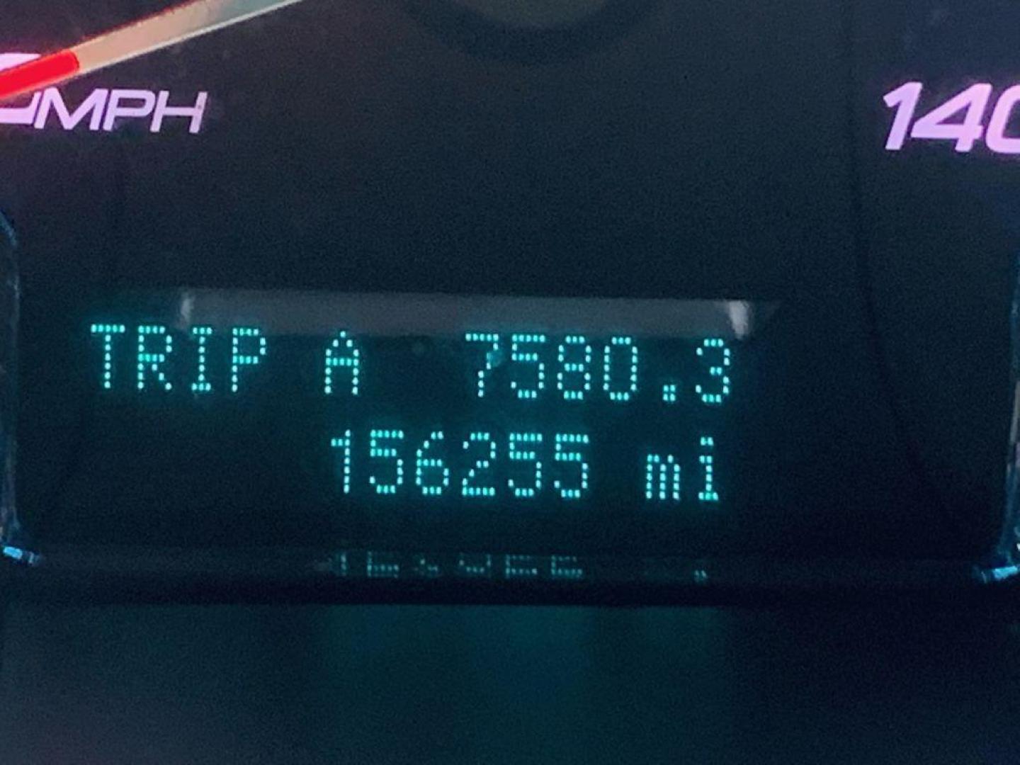 2011 WHITE FORD TAURUS LIMITED (1FAHP2FW3BG) with an 3.5L engine, Automatic transmission, located at 2514 Williamson Rd NE, Roanoke, VA, 24012, (540) 265-7770, 37.294636, -79.936249 - Photo#8