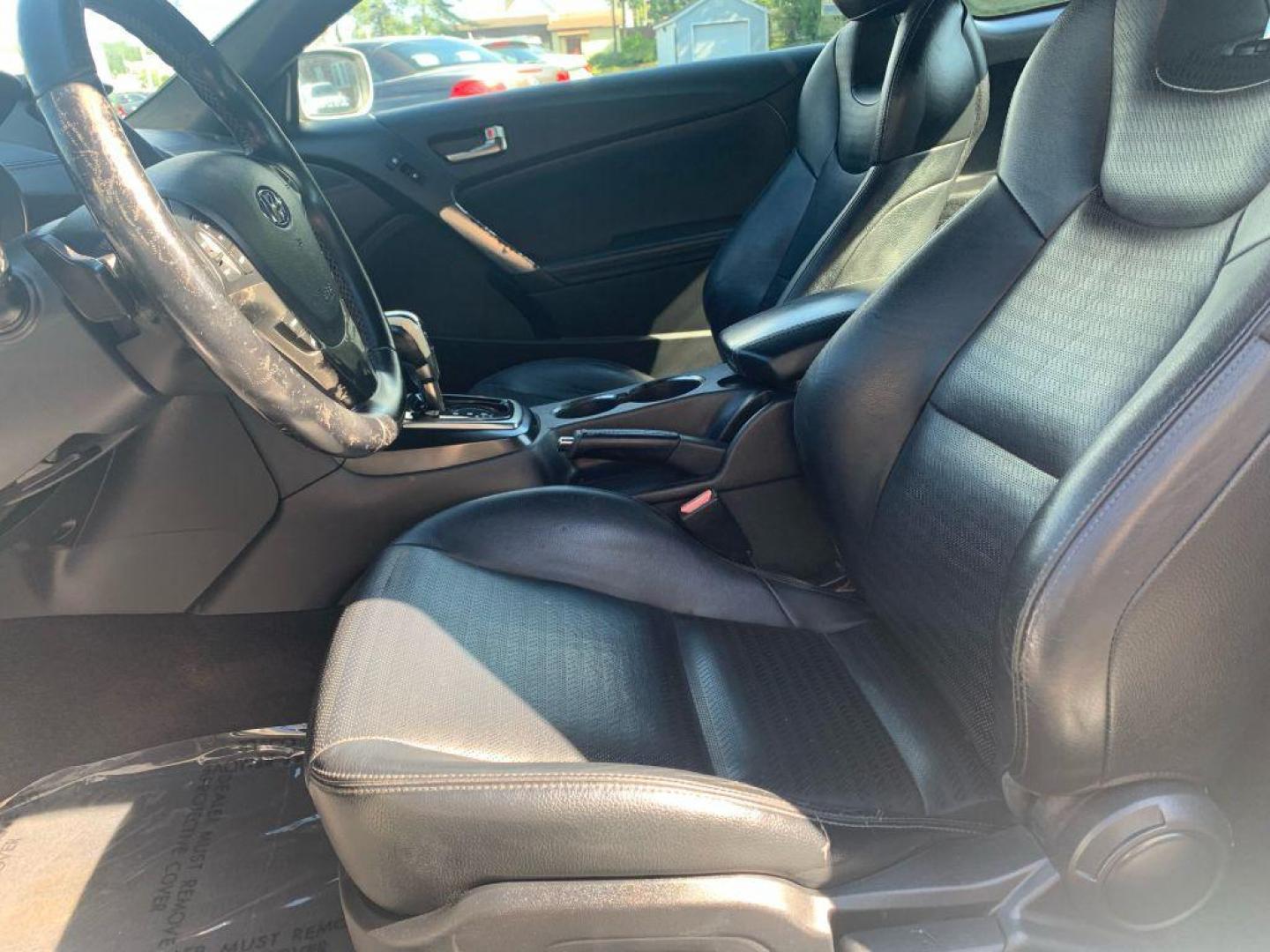 2013 SILVER HYUNDAI GENESIS COUPE 3.8L (KMHHU6KJ1DU) with an 3.8L engine, Automatic transmission, located at 2514 Williamson Rd NE, Roanoke, VA, 24012, (540) 265-7770, 37.294636, -79.936249 - Photo#2