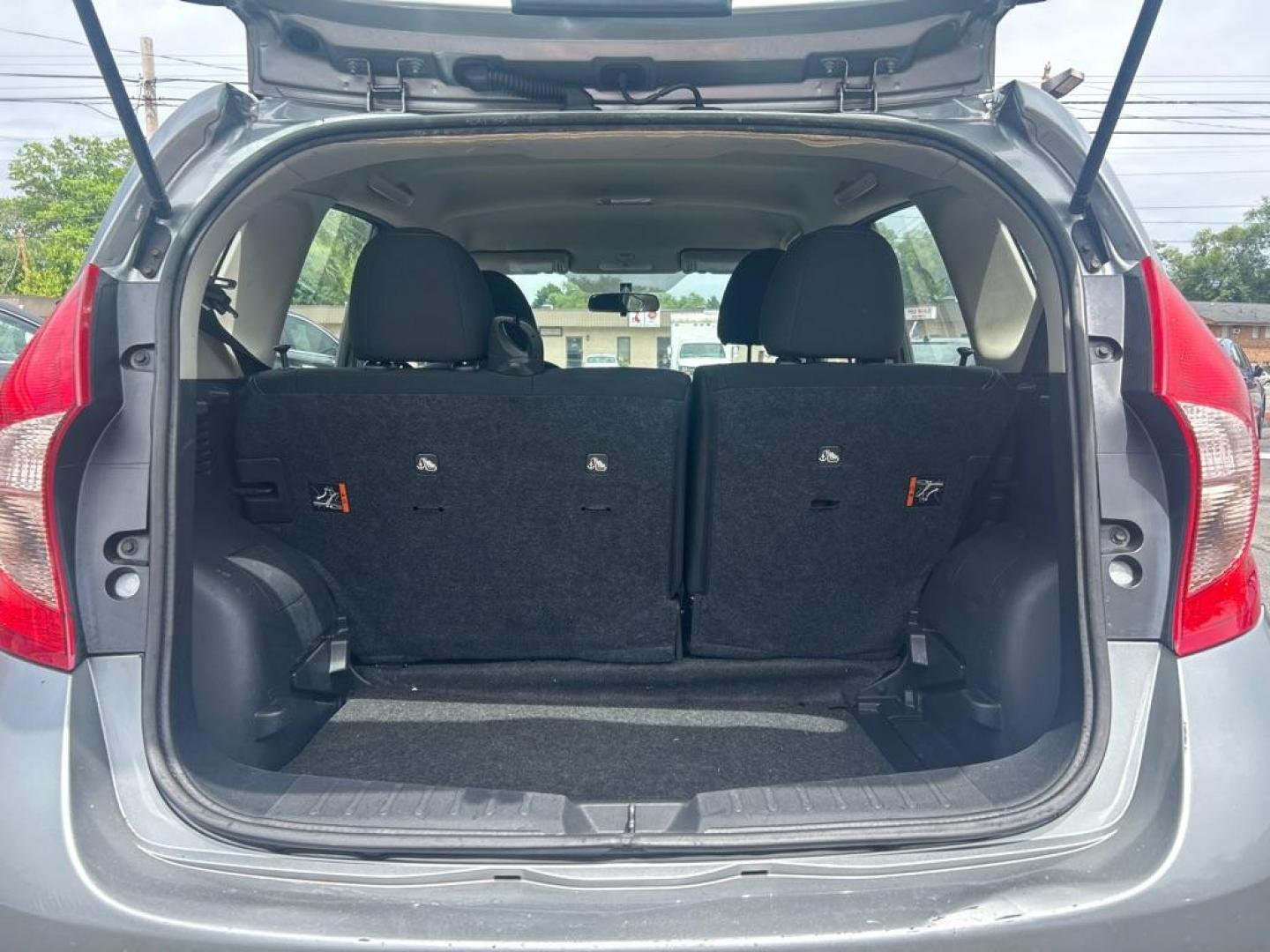 2014 GRAY NISSAN VERSA NOTE S (3N1CE2CP8EL) with an 1.6L engine, Continuously Variable transmission, located at 2514 Williamson Rd NE, Roanoke, VA, 24012, (540) 265-7770, 37.294636, -79.936249 - NO CREDIT CHECK FINANCING WITH ONLY $1200 DOWN PAYMENT!!!! Check out our website www.needausedvehicle.com for our No Credit Check/ In House Financing options!! No Credit Check Available!!! In House Financing Available!!! All Clean Title Vehicles (no Salvaged or flooded vehicles ever on our lot)!- Photo#2