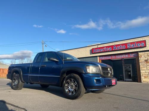 2011 DODGE DAKOTA 4DR