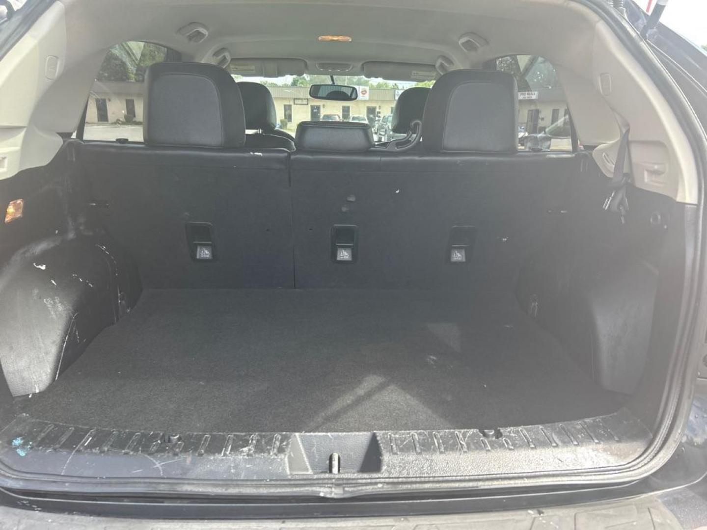 2015 GRAY SUBARU XV CROSSTREK 2.0 LIMITED (JF2GPAMC7F8) with an 2.0L engine, Continuously Variable transmission, located at 2514 Williamson Rd NE, Roanoke, VA, 24012, (540) 265-7770, 37.294636, -79.936249 - Photo#2