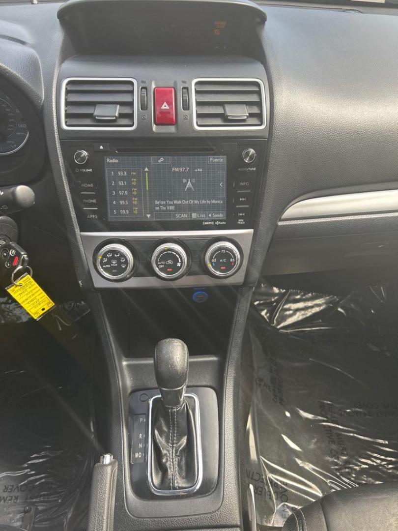 2015 GRAY SUBARU XV CROSSTREK 2.0 LIMITED (JF2GPAMC7F8) with an 2.0L engine, Continuously Variable transmission, located at 2514 Williamson Rd NE, Roanoke, VA, 24012, (540) 265-7770, 37.294636, -79.936249 - Photo#8