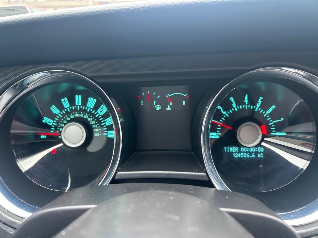 2012 BLACK FORD MUSTANG Coupe (1ZVBP8AM3C5) with an 3.7L engine, Automatic transmission, located at 2514 Williamson Rd NE, Roanoke, VA, 24012, (540) 265-7770, 37.294636, -79.936249 - NO CREDIT CHECK FINANCING WITH ONLY $2600 DOWN PAYMENT!!!! Check out our website www.needausedvehicle.com for our No Credit Check/ In House Financing options!! No Credit Check Available!!! In House Financing Available!!! All Clean Title Vehicles (no Salvaged or flooded vehicles ever on our lot)! - Photo#7