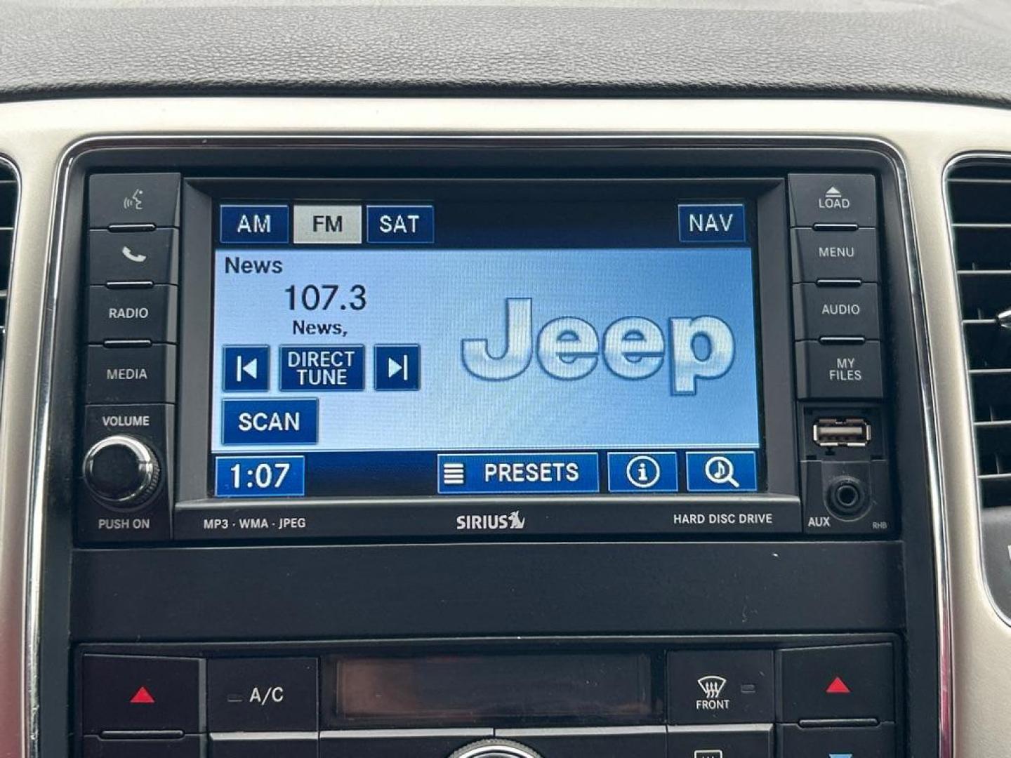 2011 BLACK JEEP GRAND CHEROKEE LAREDO (1J4RR4GG0BC) with an 3.6L engine, Automatic transmission, located at 2514 Williamson Rd NE, Roanoke, VA, 24012, (540) 265-7770, 37.294636, -79.936249 - NO CREDIT CHECK FINANCING WITH ONLY $2700 DOWN PAYMENT!!!! Check out our website www.needausedvehicle.com for our No Credit Check/ In House Financing options!! No Credit Check Available!!! In House Financing Available!!! All Clean Title Vehicles (no Salvaged or flooded vehicles ever on our lot)! - Photo#17